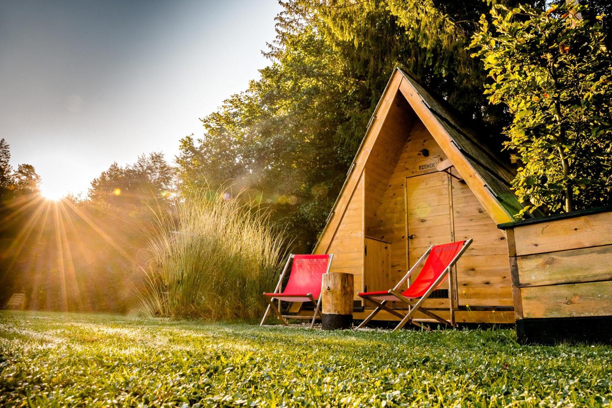Glamping Ob Robu Gozda Hotel Kamnik Bagian luar foto
